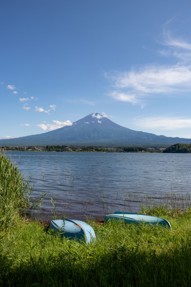 picture of Shore side of Fuji